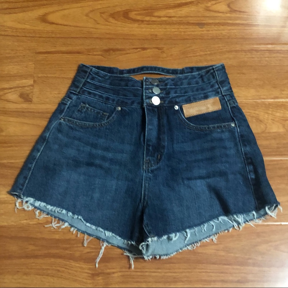 Denim & Homme Cut Offs Jean Shorts Size Small New peekaboo back open back - Picture 9 of 9